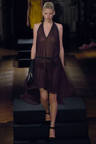 Look 25